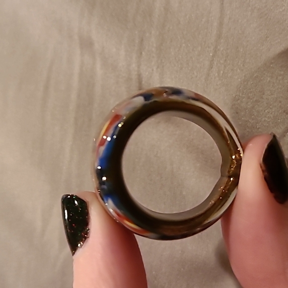 Glass ring with flowers - Picture 4 of 7